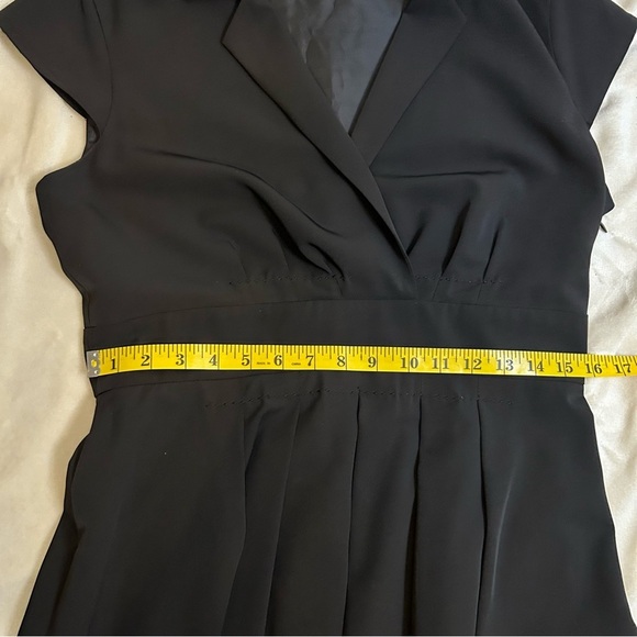 Calvin Klein | A-Line Dress | Collared & Cap Sleeve | Black | Size 12p - Picture 6 of 8